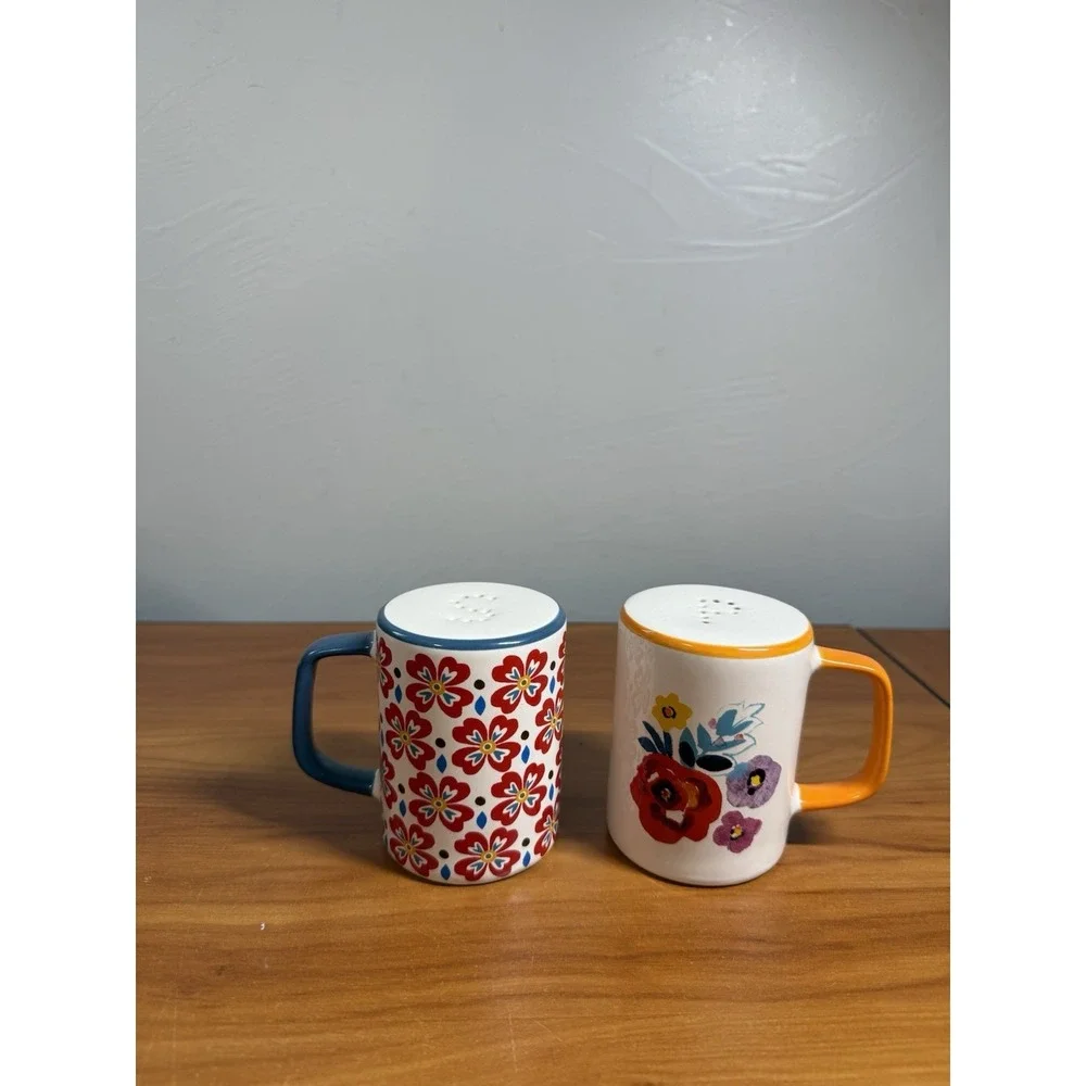 The Pioneer Woman Flea Market Stove Top Salt & Pepper Shaker‎ Set Farmhouse
